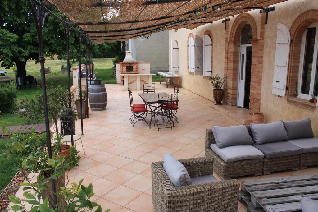 Domaine De Soulery Bed & Breakfast Beaupuy  Bagian luar foto