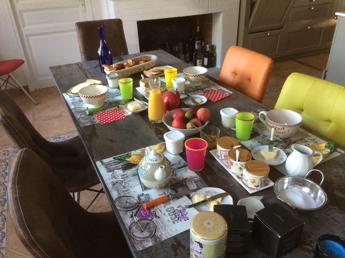 Domaine De Soulery Bed & Breakfast Beaupuy  Bagian luar foto