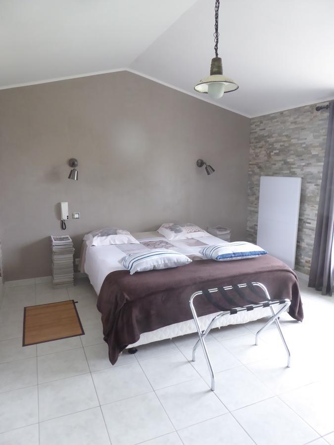 Domaine De Soulery Bed & Breakfast Beaupuy  Bagian luar foto